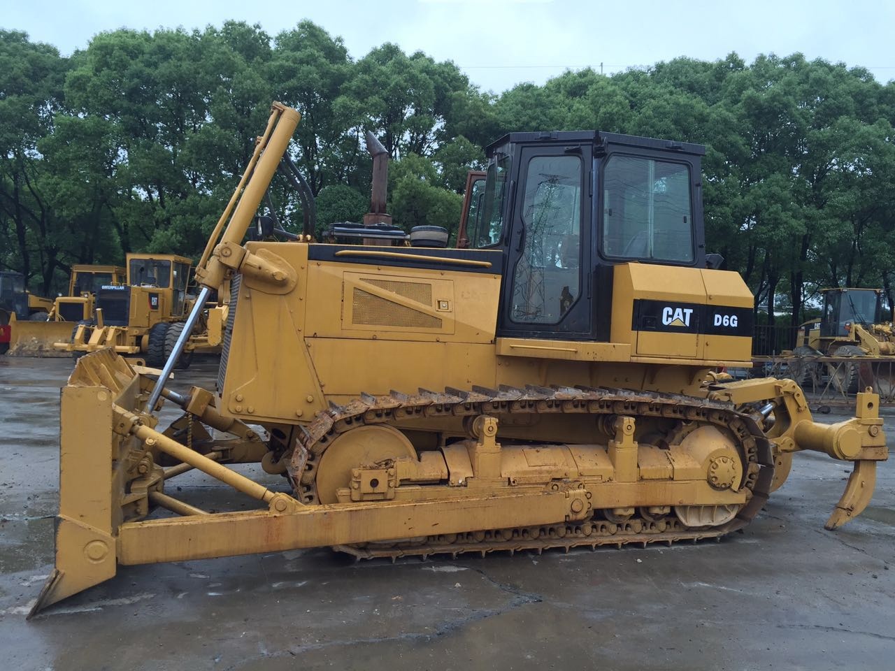Bulldozer Caterpillar D6G-6