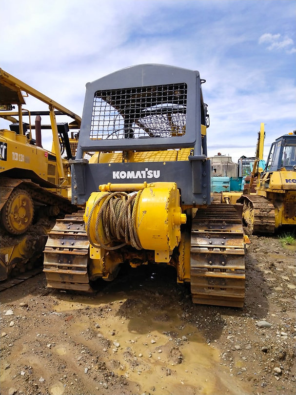 Bulldozer Komatsu D70 LE-8 2