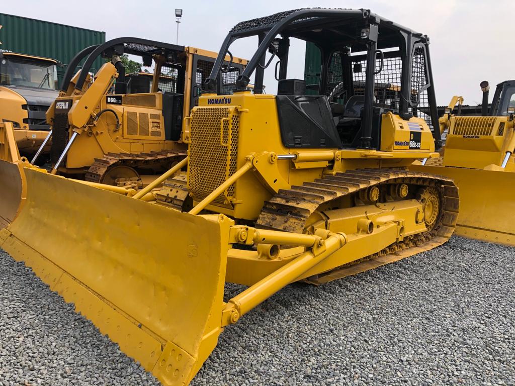 Bulldozer Komatsu D70 LE-8 5